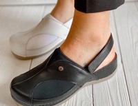 Dámská obuv na halluxy Leons Comforta - Čierná