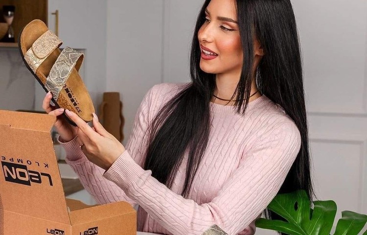 Dámská zdravotní obuv Leons Paris - Zlatý had