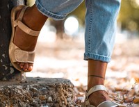 Dámské halluxové sandále Leons Modex - Zlatá