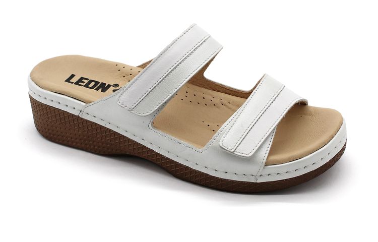 Leons Livie - Biela