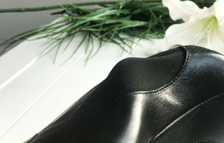 Zdravotní obuv na halluxy Leons Comfy - Čierná